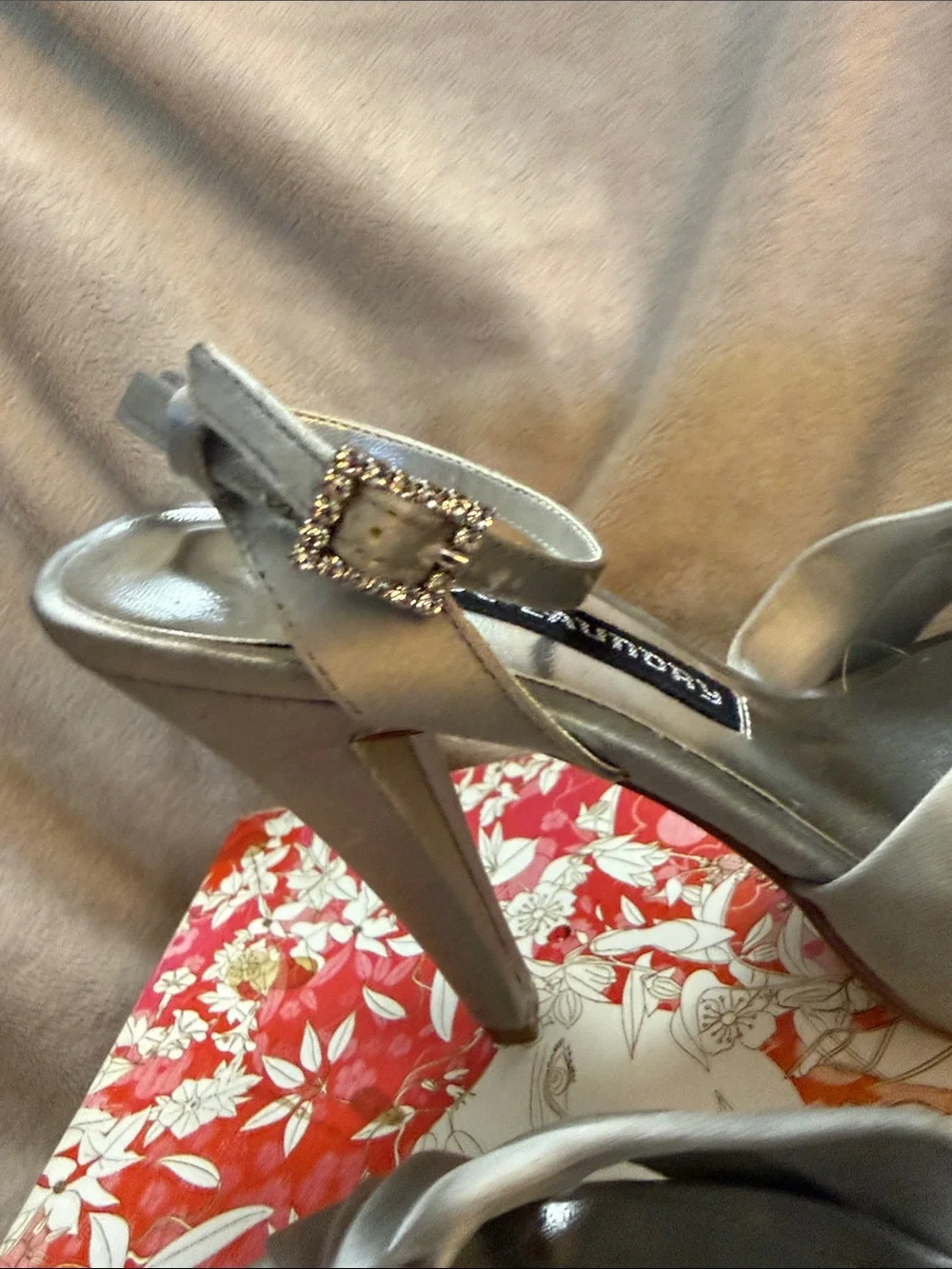 Chinese Laundry Silver Satin Knotted Platform Heels